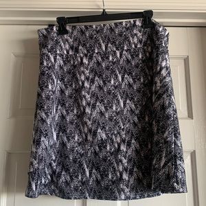 Black & white wrap style skirt